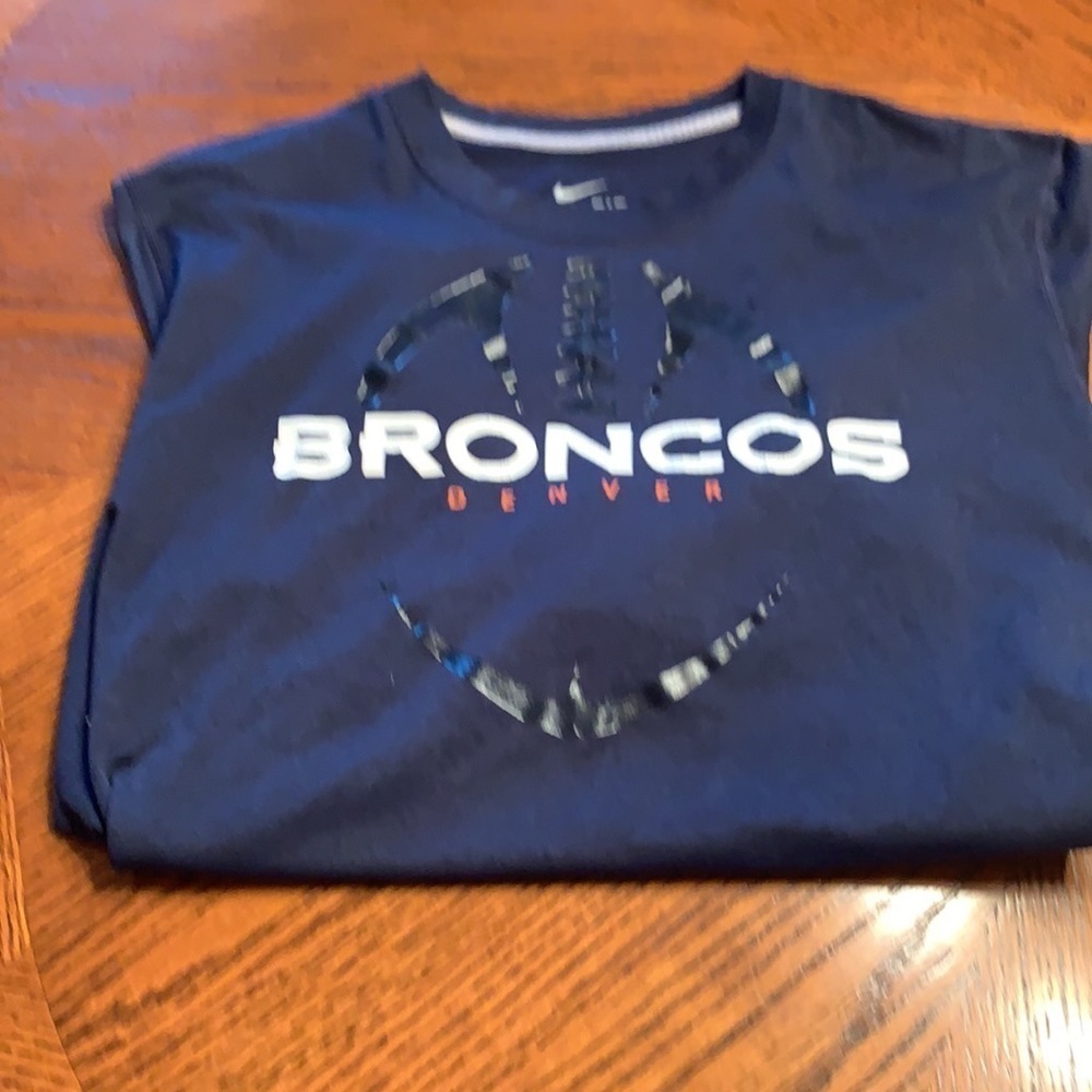 Denver Broncos Distressed Nike Dri Fit Shirt - Picture 7 of 7